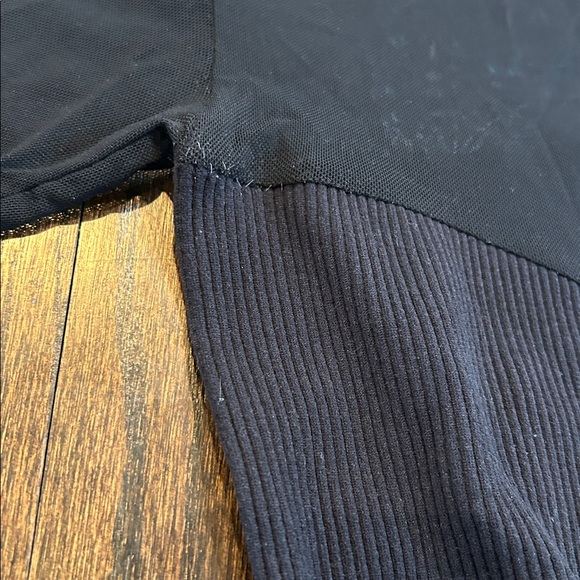 Zara Women’s Black Mesh Long Sleeve Crop Top Size XS/S - Picture 8 of 9